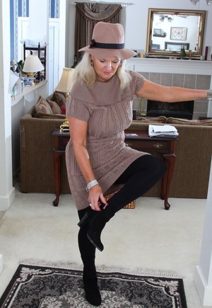 Mature NL are proud to present you with a xxx photos featuring lovely damsel xxx gallery 205008