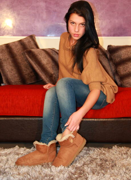 Petra Feet are pleased to offer you a free pictures featuring Petra xxx gallery 213675