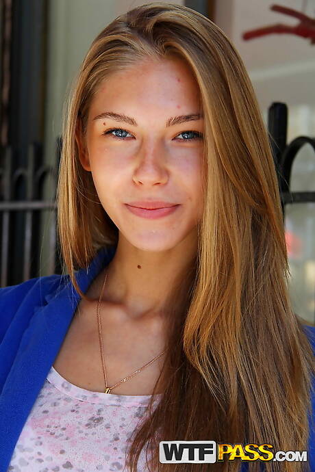 Private Sex Tapes are pleased to offer you a free pics featuring Megan in xxx sex scene