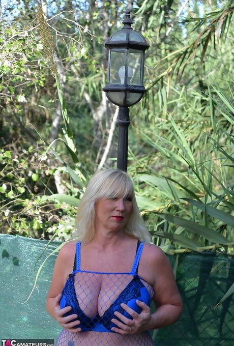 TAC Amateurs are excited to present you with a xxx photo gallery showcasing Melody xxx gallery 267715