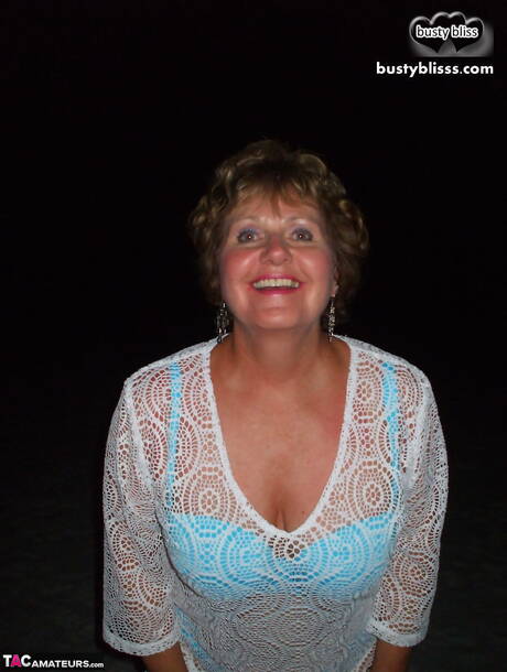 TAC Amateurs pleased to share with you a free gallery with Busty Bliss in jerks off dick